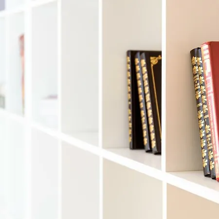 In2lisbon - Kionga ליסבון