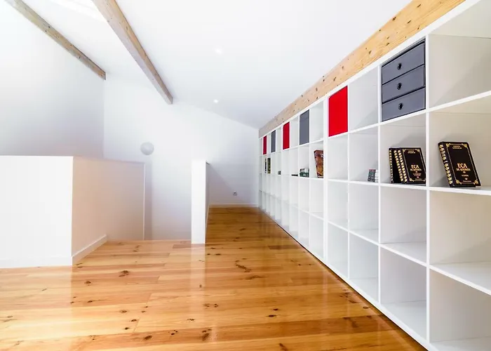 ゲストハウス In2lisbon - Kionga 3*